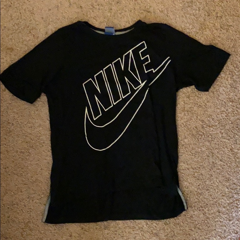 Black Short Sleeve Nike T-shirt